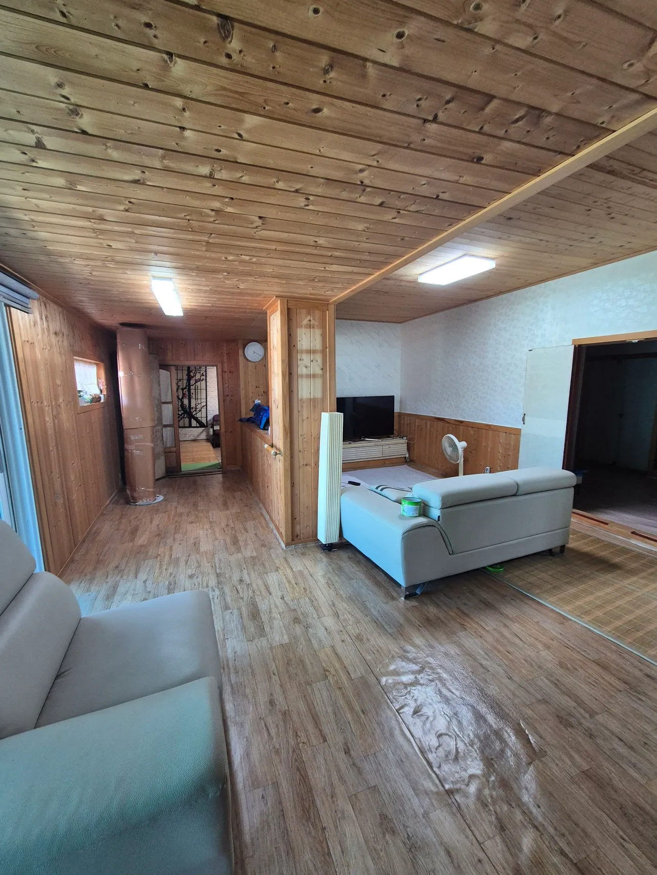 House for Sale in Wolsong-ri, Hyeonsan-myeon, Haenam, Jeonnam-Gwangju Integrated Special City — Fully Renovated, with Low-Temperature Refrigerator Installed photo 3