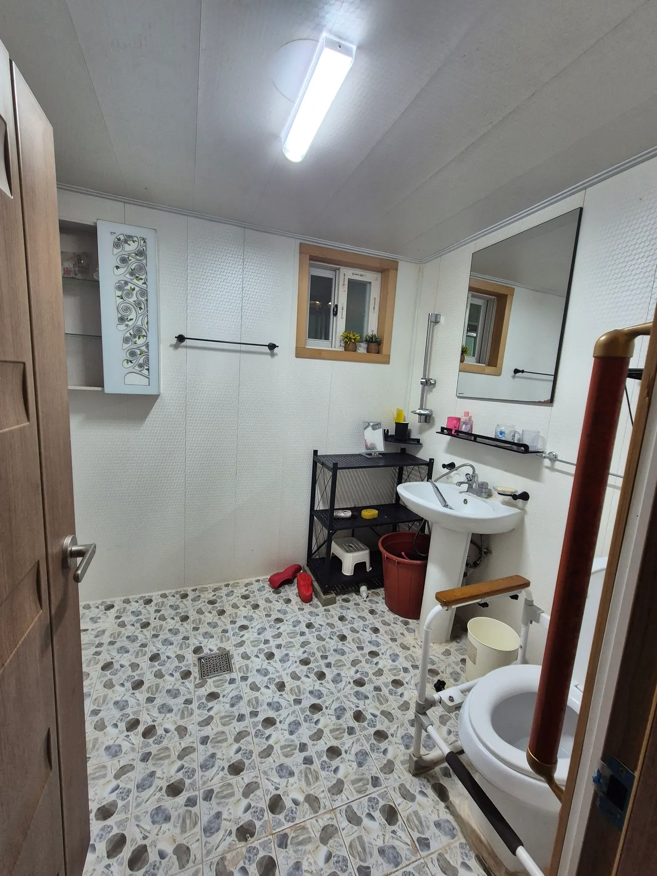 House for Sale in Wolsong-ri, Hyeonsan-myeon, Haenam, Jeonnam-Gwangju Integrated Special City — Fully Renovated, with Low-Temperature Refrigerator Installed photo 5