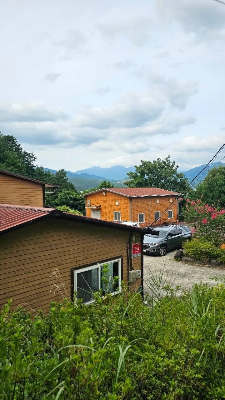A Jang-Ryu Paste Factory Surrounded by an Old Pine Forest in Hamyang County for Sale. It Is Within 5 Minutes of a Highway IC and TG and Is Surrounded by Forested Land with Scenic Old Pine Trees. This! photo 3