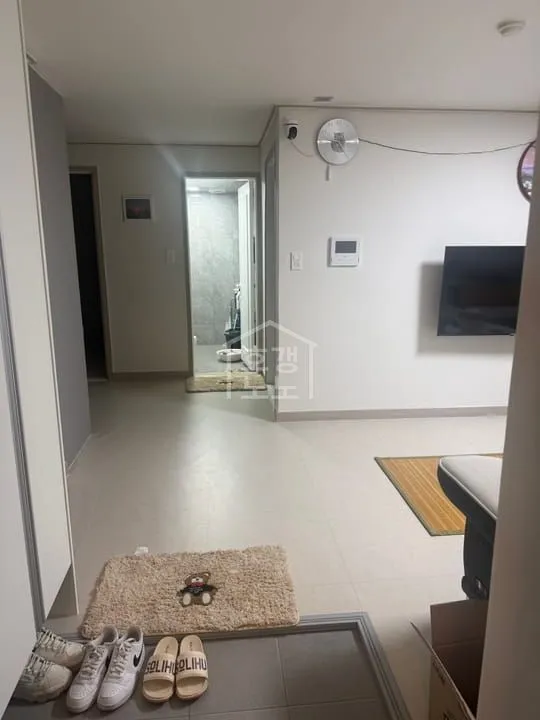 Apartment for Sale in Mokpo, Jeonnam-Gwangju Integrated Special City, Fully Renovated Including Window Frames photo 7