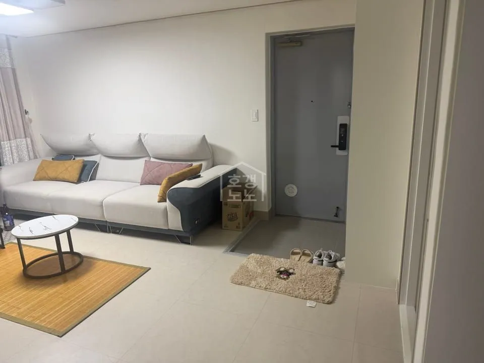 Apartment for Sale in Mokpo, Jeonnam-Gwangju Integrated Special City, Fully Renovated Including Window Frames photo 8