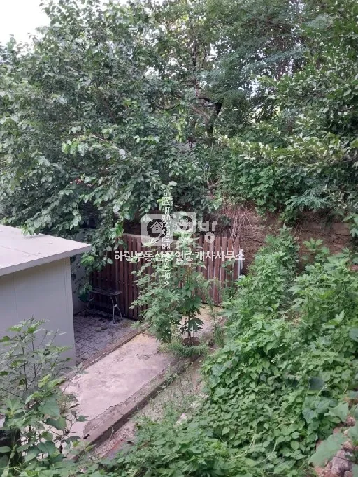 Two Detached Houses for Sale with Inwangsan Views in Hongje-dong, Seodaemun-gu, Seoul photo 3
