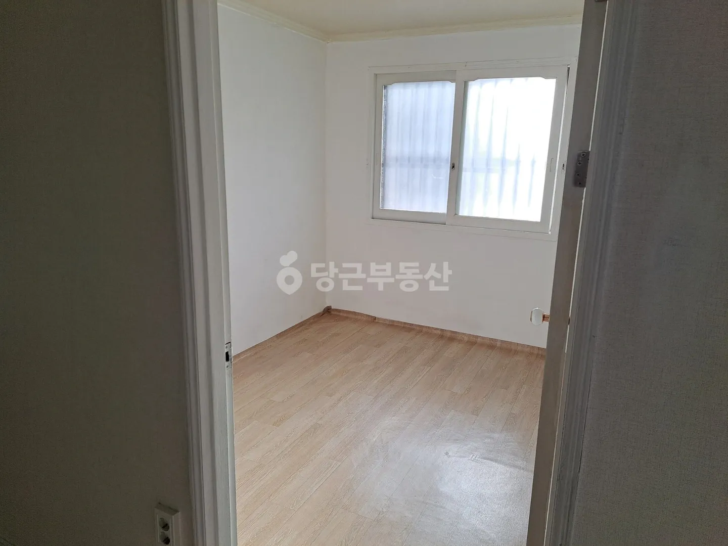 Villa for Sale in Jurye-dong, Sasang-gu, Busan, 54㎡ Exclusive Area · Balcony Flower Bed photo 4