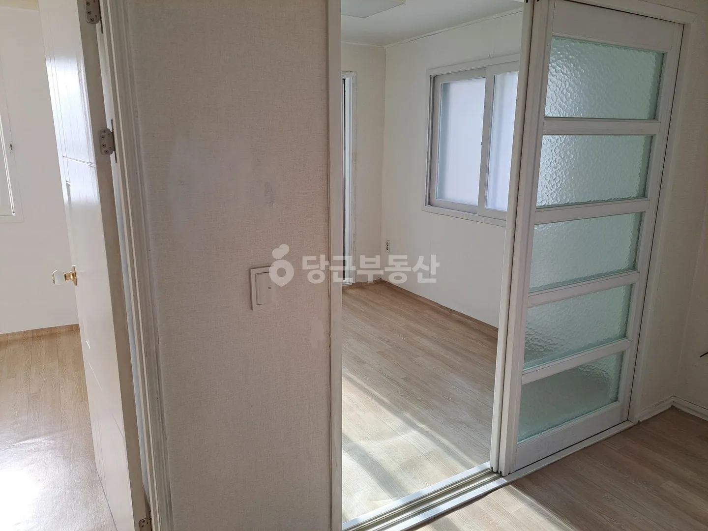 Villa for Sale in Jurye-dong, Sasang-gu, Busan, 54㎡ Exclusive Area · Balcony Flower Bed photo 5