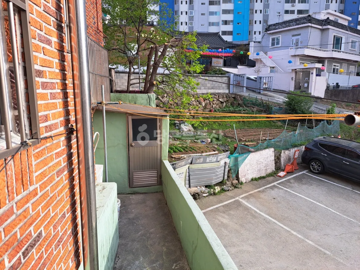 Villa for Sale in Jurye-dong, Sasang-gu, Busan, 54㎡ Exclusive Area · Balcony Flower Bed photo 9
