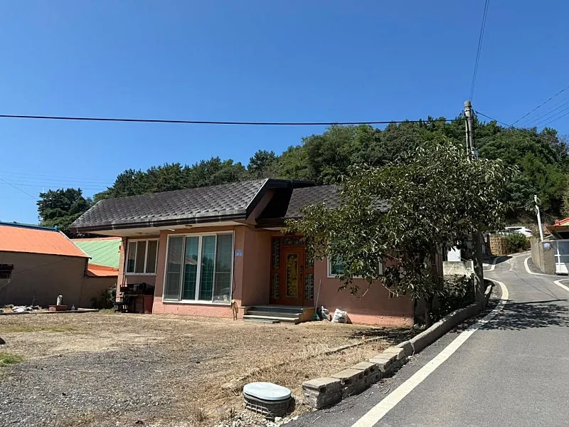 [Highly Urgent Sale] 102-Pyeong Lot with Country House in Gojang-ri, Jaeun-myeon, Sinan-gun, Jeonnam — KRW 59 Million photo 4