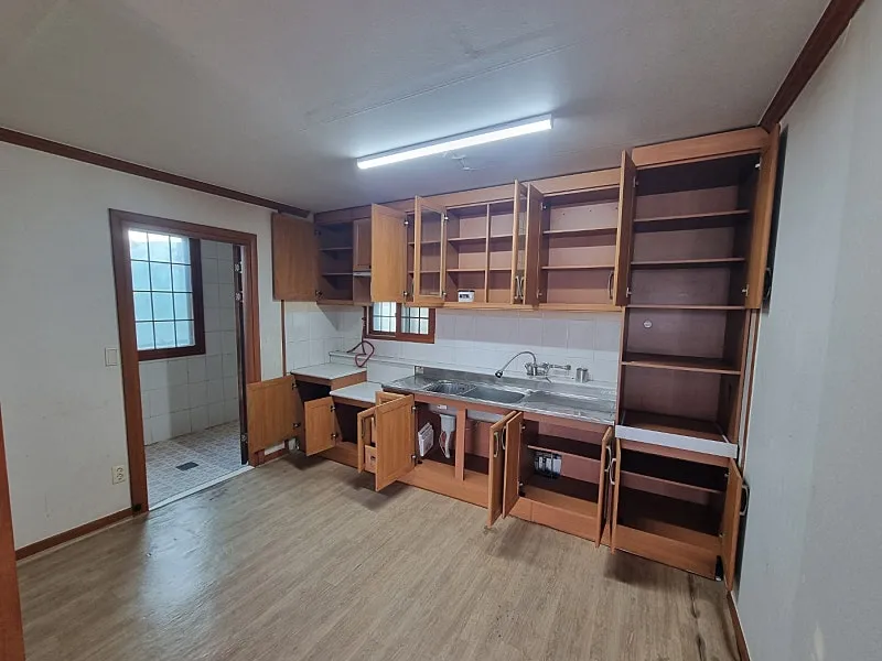 [Highly Urgent Sale] 102-Pyeong Lot with Country House in Gojang-ri, Jaeun-myeon, Sinan-gun, Jeonnam — KRW 59 Million photo 2