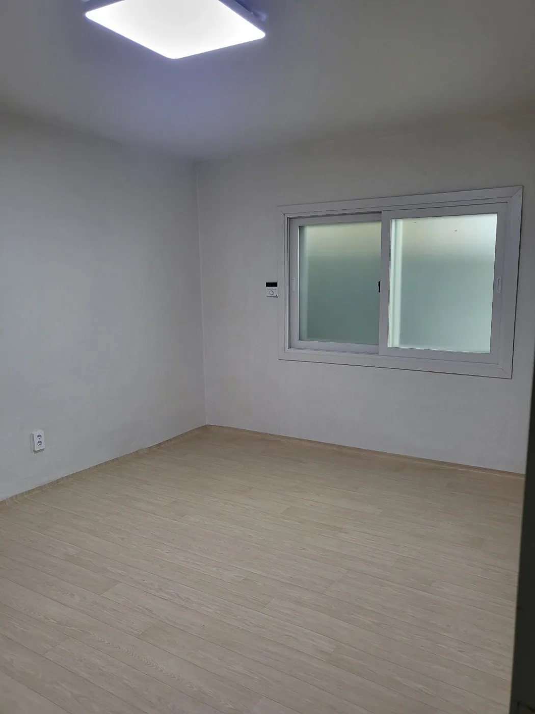 Detached House with a Yard for Sale in Munsu-dong, Yeosu-si, Jeollanam-do photo 4