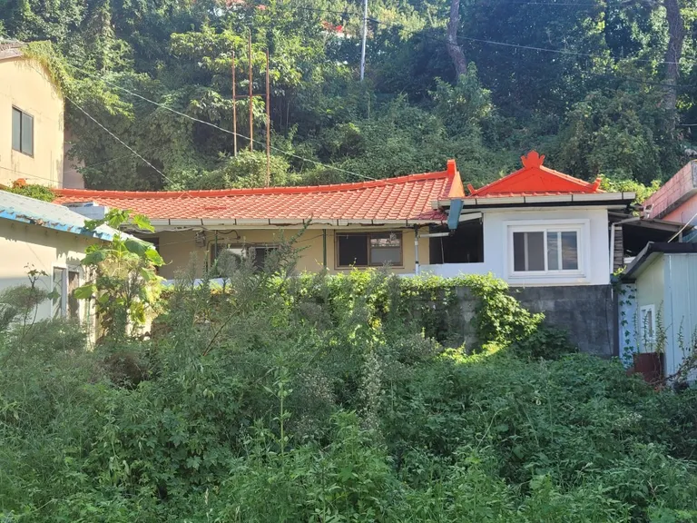 전남 여수시 돌산읍 바닷가 근처 단독주택 매매, 대지 138㎡ 매물 사진