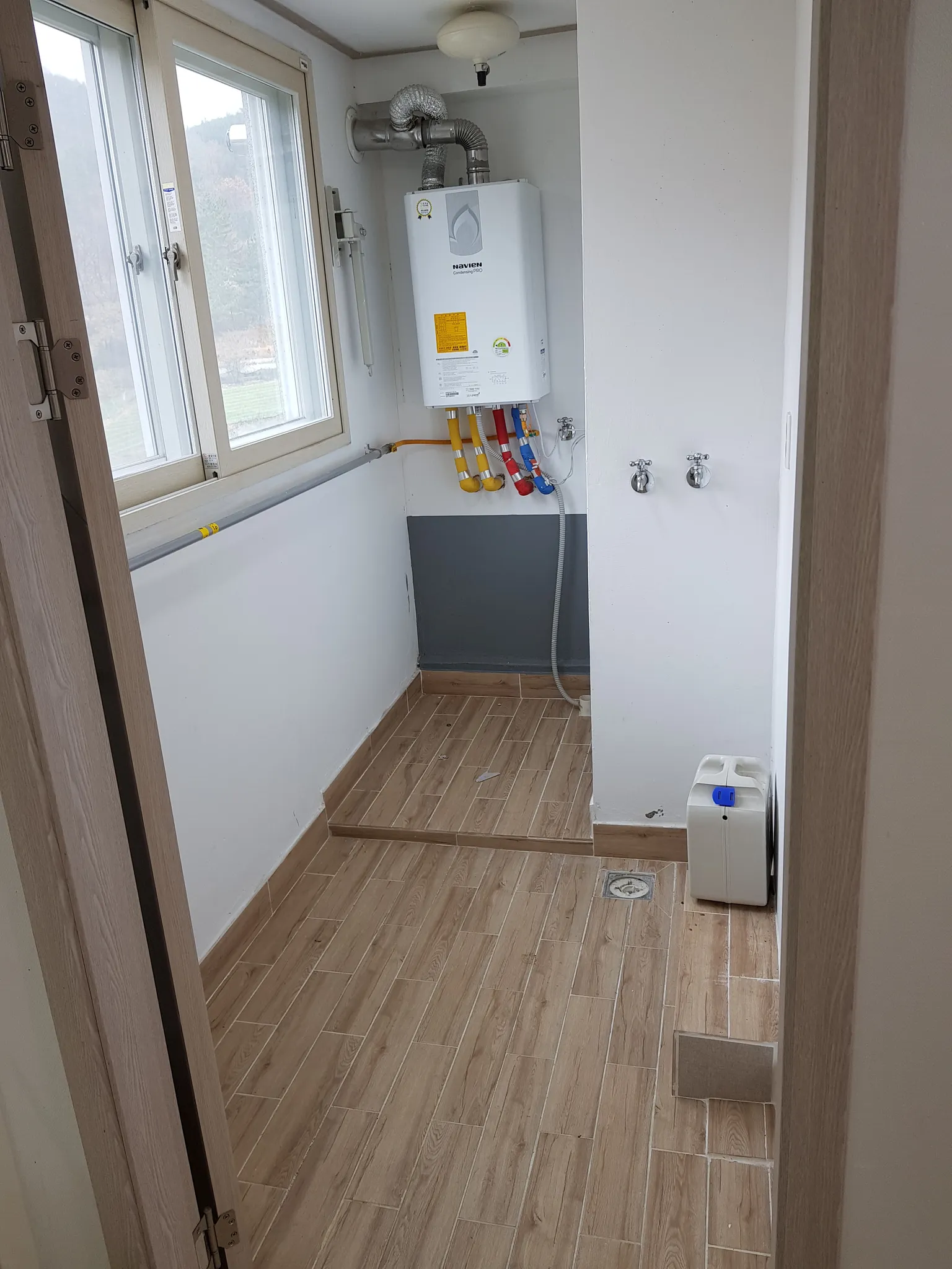 36-pyeong Duplex Cypress-Wood Villa for Sale in Daehap-myeon, Changnyeong, Gyeongsangnam-do photo 9