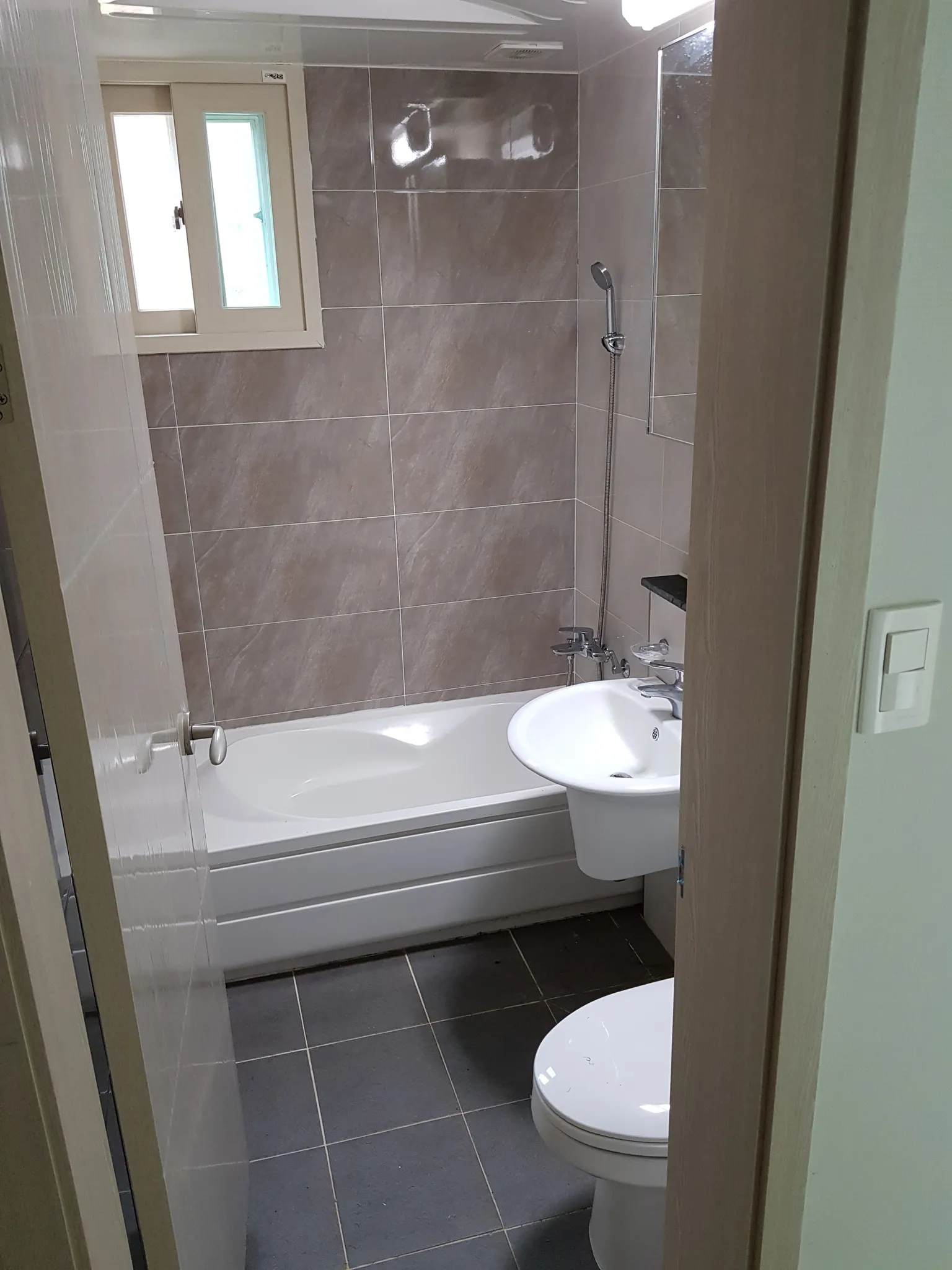 36-pyeong Duplex Cypress-Wood Villa for Sale in Daehap-myeon, Changnyeong, Gyeongsangnam-do photo 4