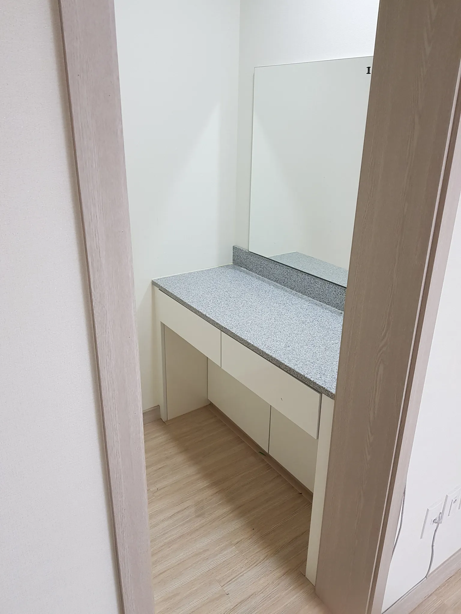 36-pyeong Duplex Cypress-Wood Villa for Sale in Daehap-myeon, Changnyeong, Gyeongsangnam-do photo 5