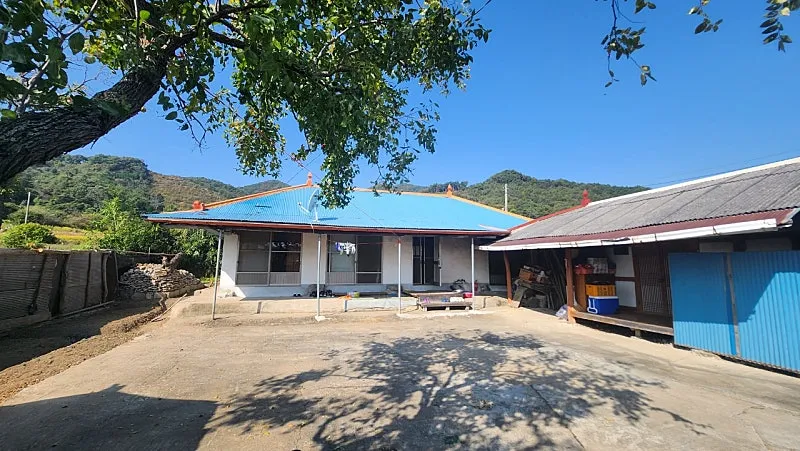 충남 보령시 미산면 마당·텃밭 있는 시골집 매매 사진 2
