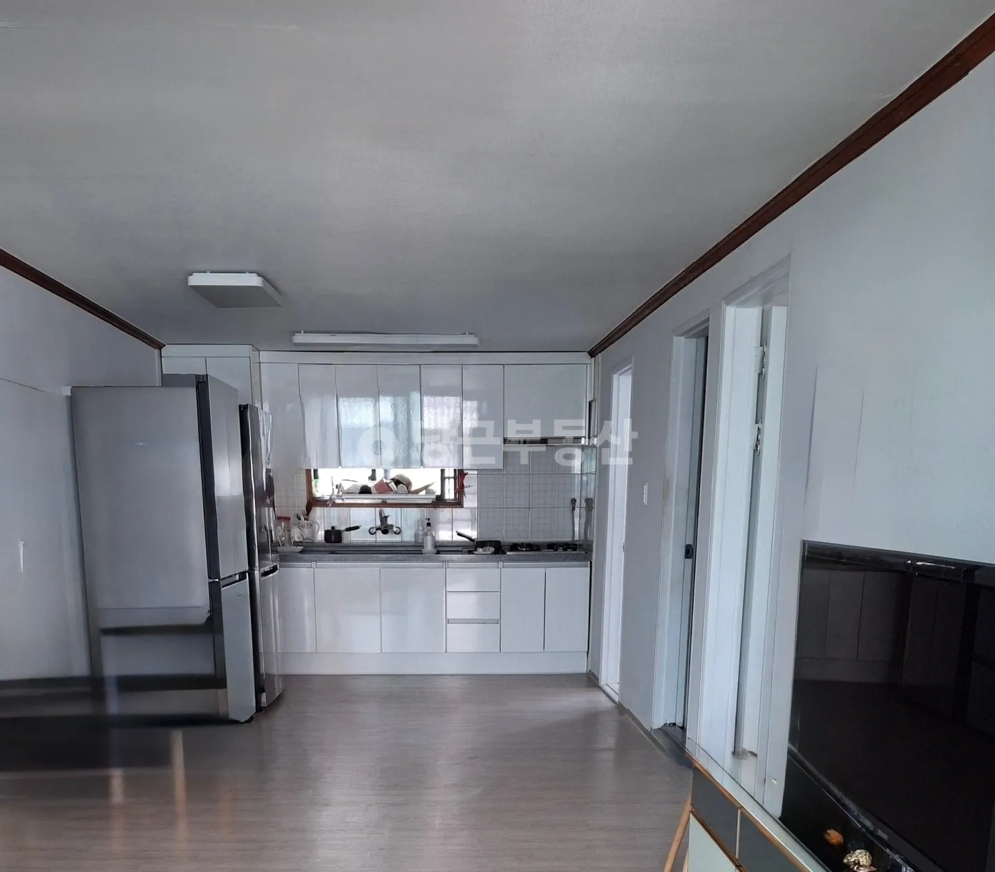 For Sale: Ground-Floor Villa in Gupyeong-dong, Saha-gu, Busan — 75㎡ Exclusive Area and Vegetable Garden photo 2