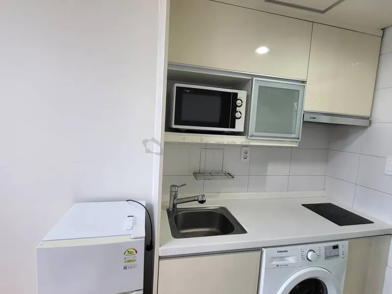 Officetel for Sale in Yangpyeong-dong 2-ga, Yeongdeungpo-gu, Seoul — 3-Minute Walk to Yangpyeong Station photo 3