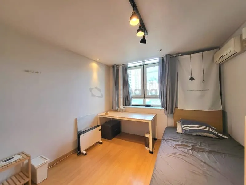 Officetel for Sale in Yangpyeong-dong 2-ga, Yeongdeungpo-gu, Seoul, 3-Minute Walk to Yangpyeong Station photo 2