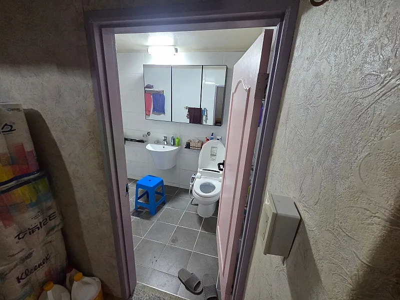 Country House for Sale in Jangseong-ri, Bonghwang-myeon, Naju-si, Jeollanam-do, with 545 Pyeong of Land Including Fields photo 10