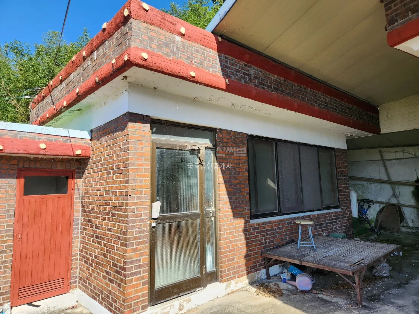 Detached Country Home with a Spacious Yard for Sale in Dong-myeon, Hwasun-gun, South Jeolla Province photo 3