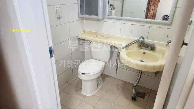 Apartment for Sale in Yongdang-dong, Mokpo, Jeonnam Gwangju Special City — Partially Remodeled, Well-Maintained photo 9