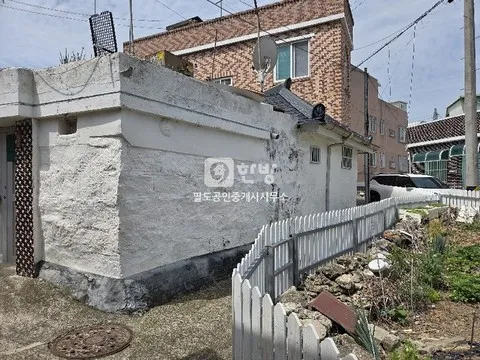 Single-Story Detached House for Sale in Daeseong-dong, Mokpo, Jeonnam-Gwangju, with 4 Bedrooms and a Small Yard photo 2