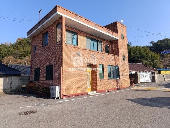 Two-Story Country House for Sale in Gwansan-eup, Jangheung-gun, Jeonnam-Gwangju Integrated Special City, 196㎡ of Land photo 5