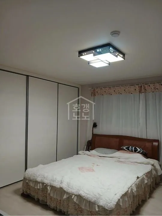 Remodeled Apartment for Sale in Mokpo, Jeollanam-do — Hwangsil Heights, Immediate Move-In photo 3