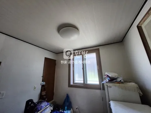 Detached House for Sale in Mokpo, Jeonnam, with a Yard Garden, Single-Story photo 9