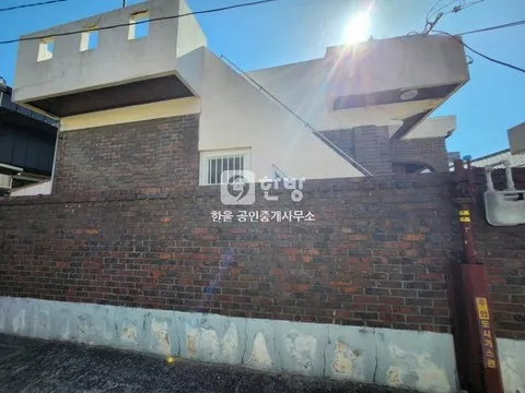Detached House for Sale in Mokpo, Jeonnam, with a Yard Garden, Single-Story photo 2