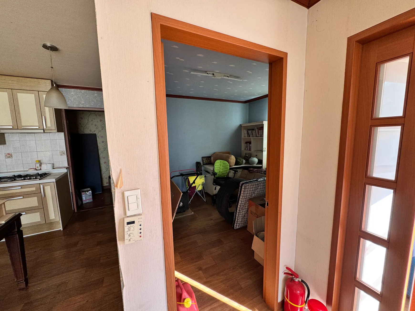 Sunny Country House with a Spacious Yard and Lawn in Deokgok-myeon, Hapcheon-gun, Gyeongsangnam-do photo 4