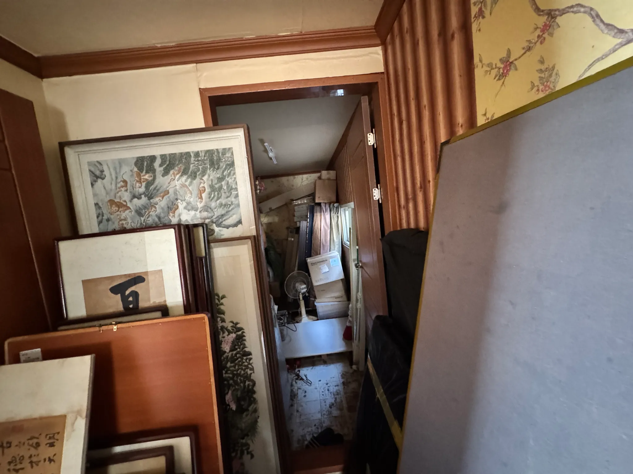 Sunny Country House with a Spacious Yard and Lawn in Deokgok-myeon, Hapcheon-gun, Gyeongsangnam-do photo 5