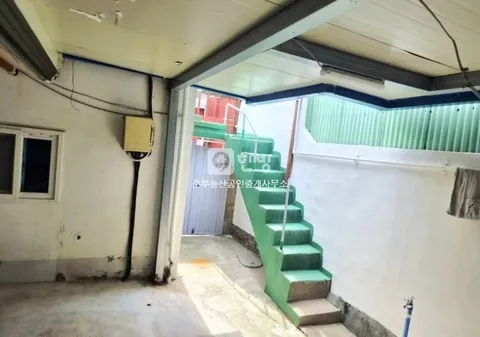 Remodeled Rural House for Sale in Inje-dong, Suncheon, Jeonnam Gwangju, with Courtyard and Solar Panels photo 6