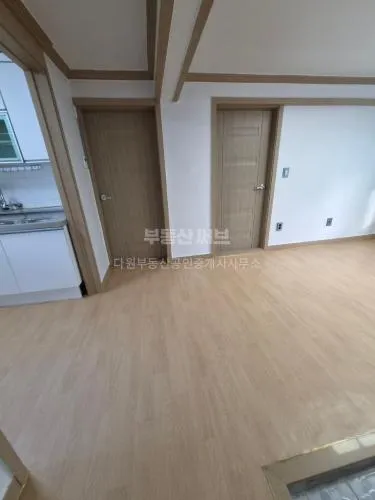 Apartment for Sale in Hakseong-dong, Jung-gu, Ulsan — Oksung Mansion, South-Facing, 56㎡ photo 2