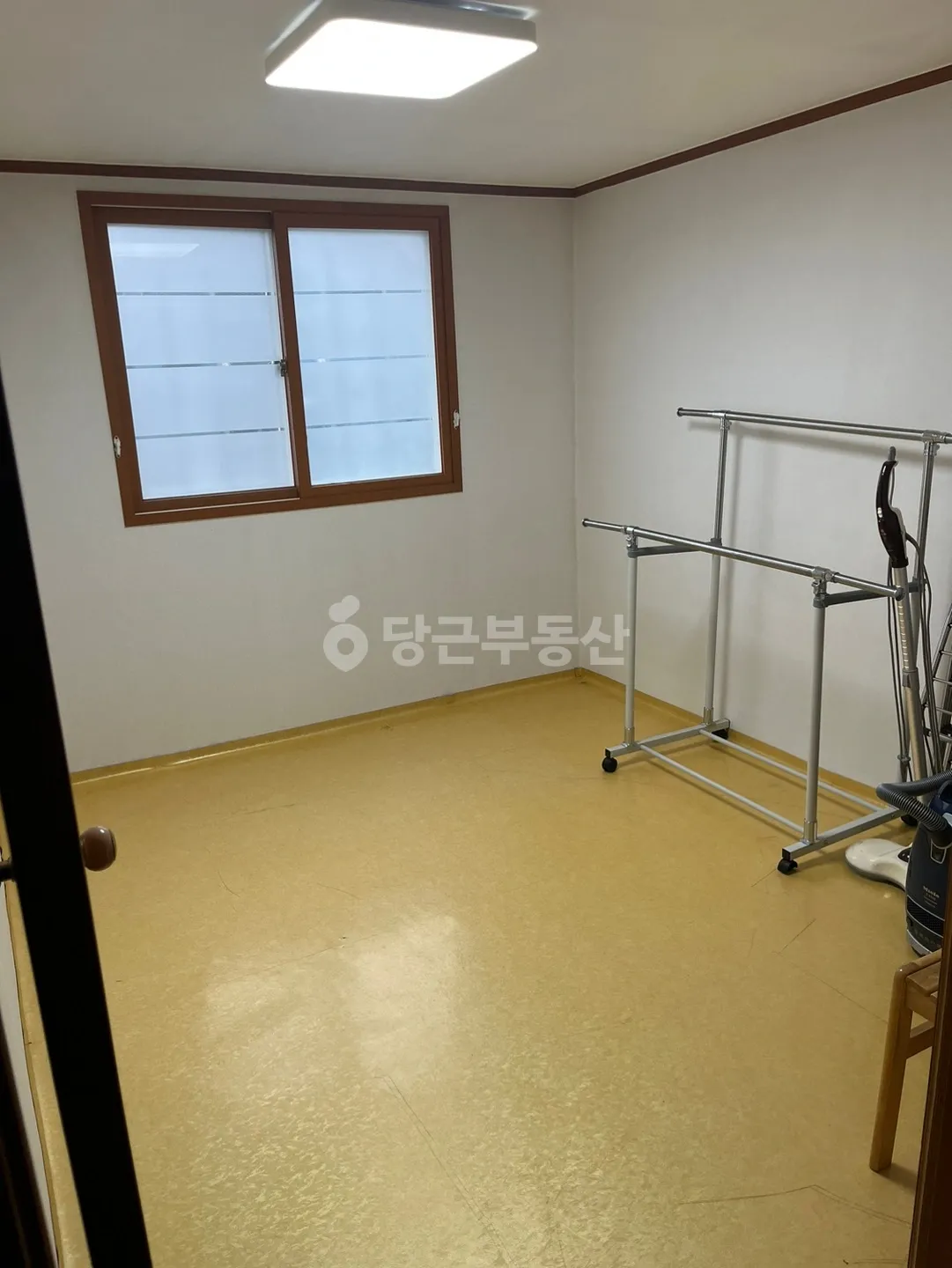 Villa for Sale in Jungbang-dong, Gyeongsan-si, Gyeongsangbuk-do, 108.9㎡ Gross Area, 3 Rooms photo 9