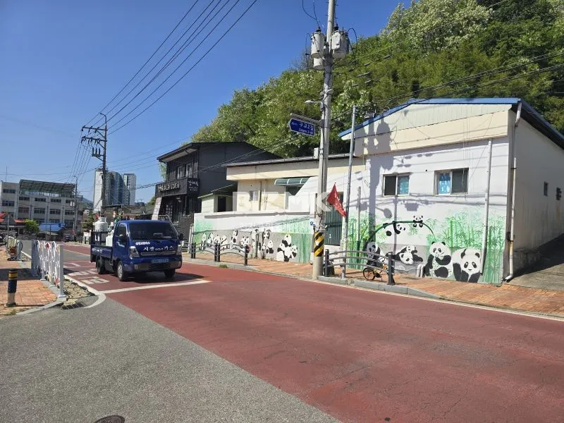 영동역 인근 2차선 도로변 구옥 단독주택 급매물 사진 2