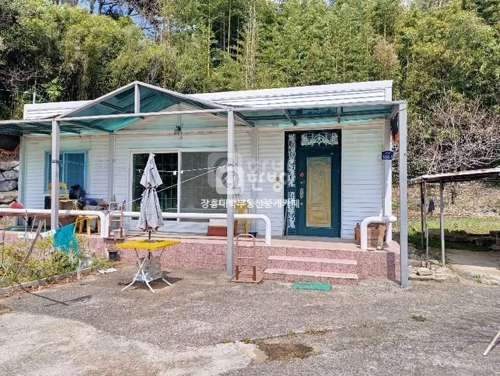 전남광주통합특별시 장흥군 관산읍 농안리 호숫가 단층 전원주택 매매 매물 사진