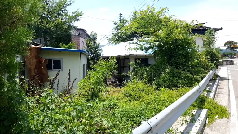 경남 합천 초계면 일반상업지역 촌집 매매, 2차선 도로 접함 매물 사진