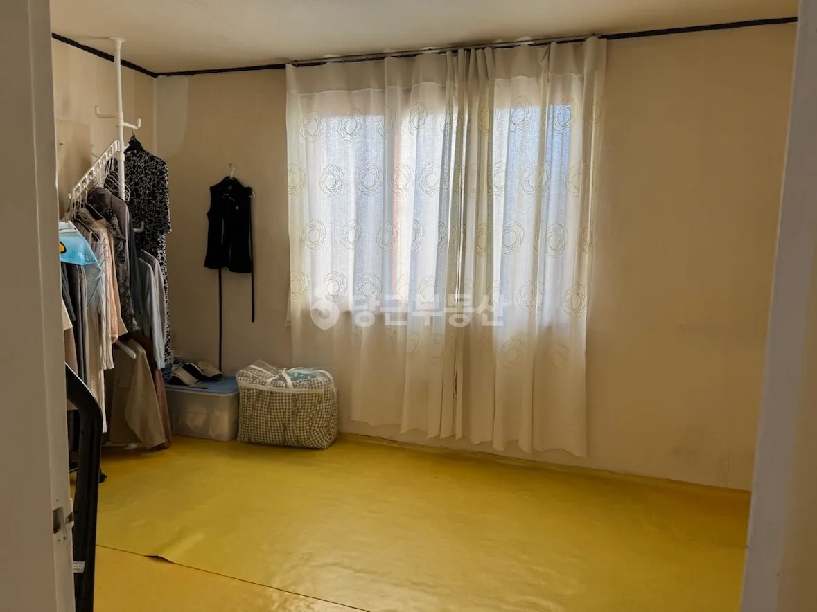 울산 남구 무거동 빌라 매매, 넓은 베란다와 공급면적 49.5㎡ 사진 5