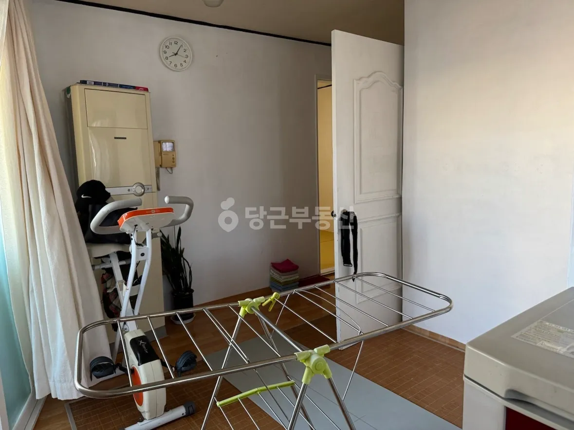 울산 남구 무거동 빌라 매매, 넓은 베란다와 공급면적 49.5㎡ 사진 7