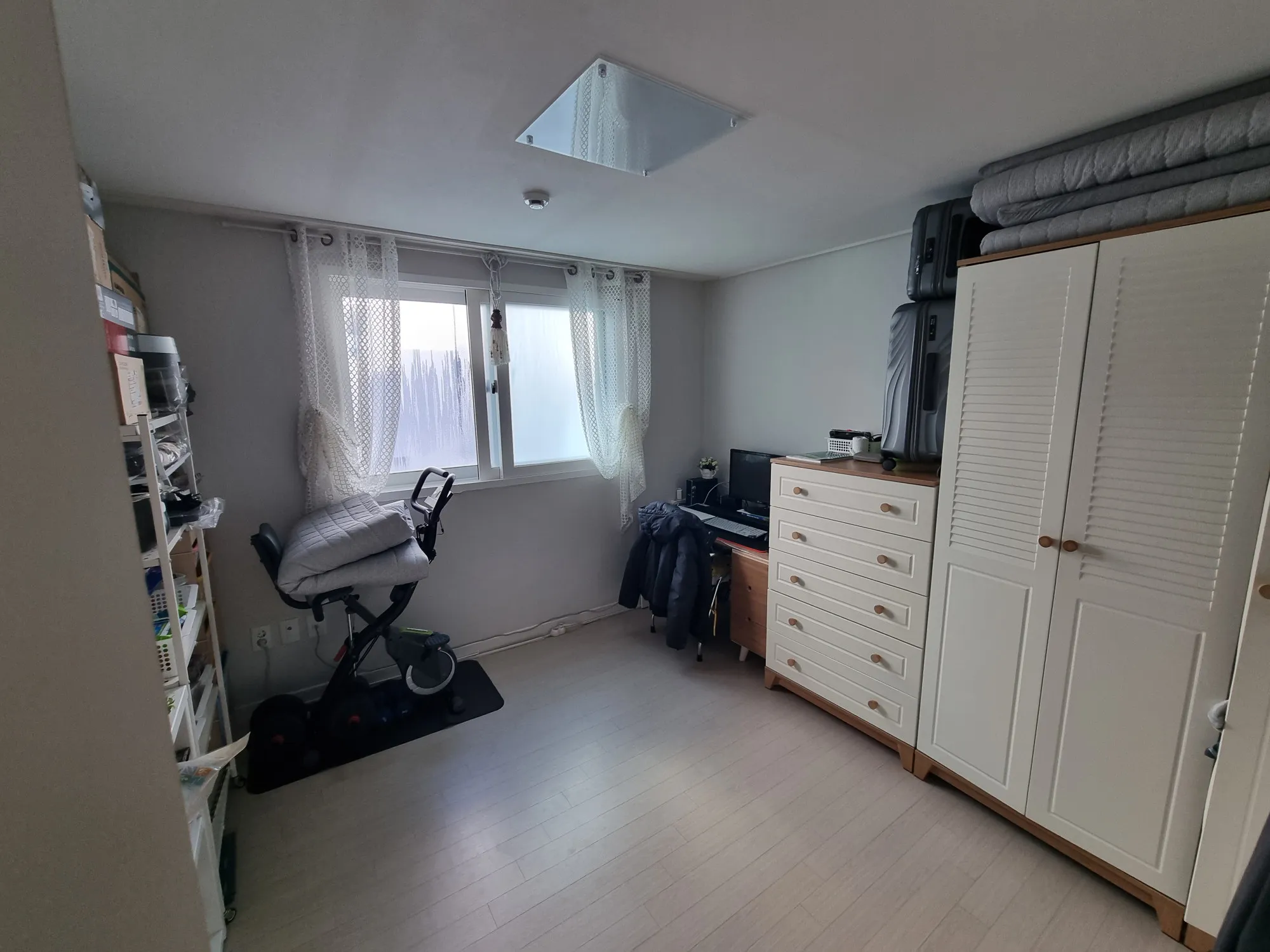 Villa for Sale in Hoedeok-dong, Gwangju, Gyeonggi-do, with South-Facing Living Room and Parking photo 4