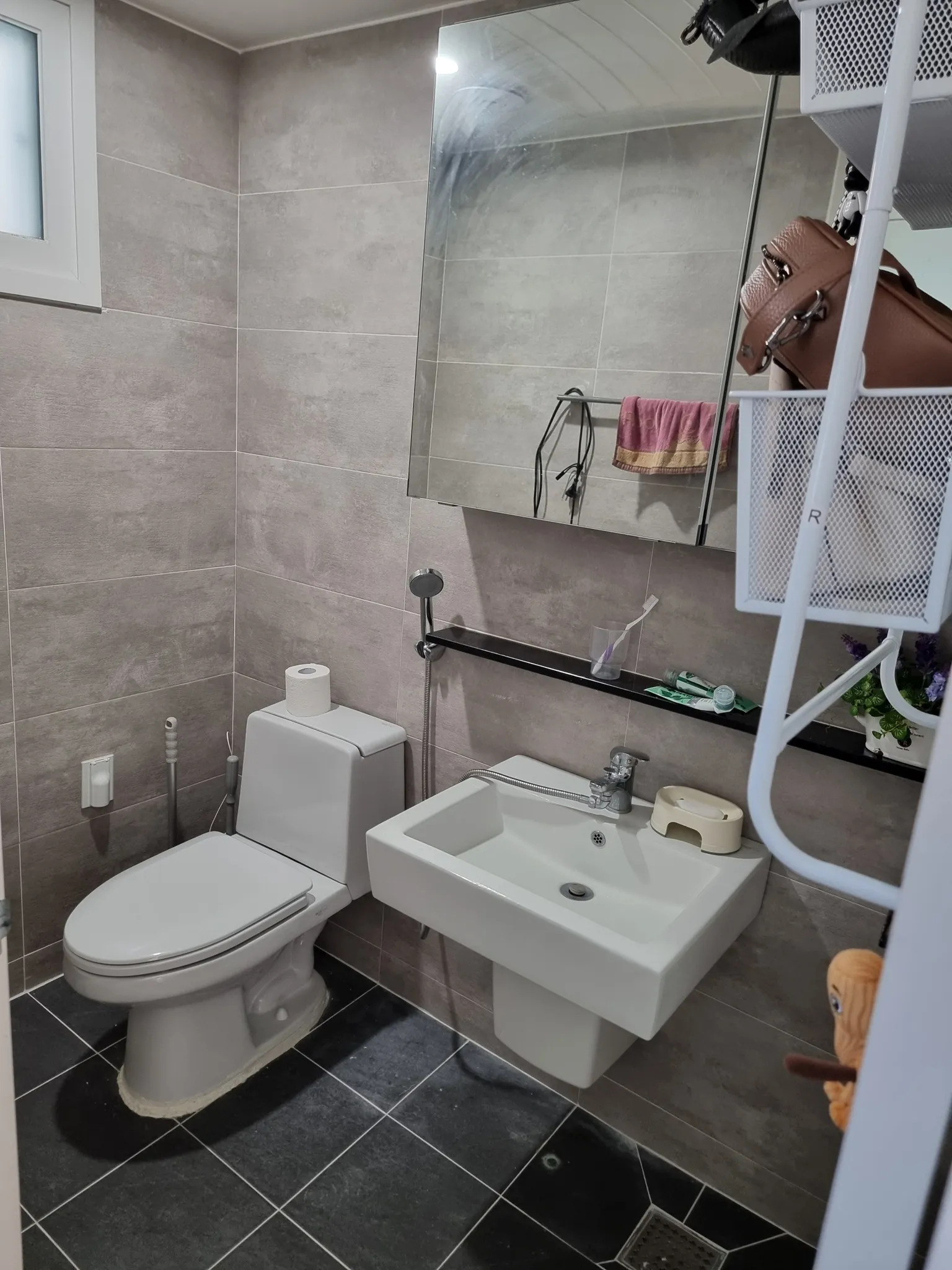 Villa for Sale in Hoedeok-dong, Gwangju, Gyeonggi-do, with South-Facing Living Room and Parking photo 6