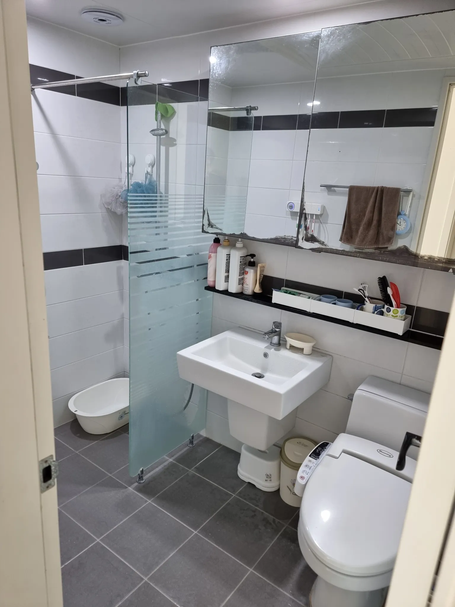 Villa for Sale in Hoedeok-dong, Gwangju, Gyeonggi-do, with South-Facing Living Room and Parking photo 8