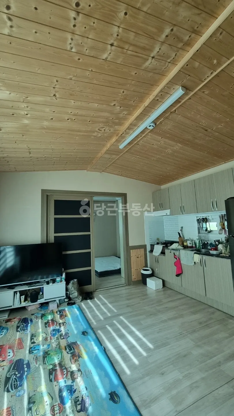 Country Home for Sale with a Yard and Garden in Mungwang-myeon, Goesan, Chungcheongbuk-do photo 10