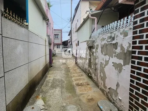전남광주 목포 용당동 단독주택 매매, 마당 텃밭과 수리 필요 사진 3