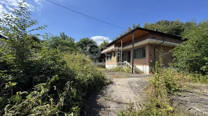 Detached House for Sale Above Yongsang-ri Village, Jakcheon-myeon, Gangjin-gun, Jeonnam-Gwangju Integrated Special City property photo