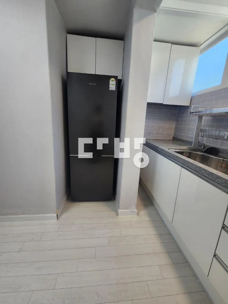 Separated Studio for Sale in Jeongja-dong, Jangan-gu, Suwon, Gyeonggi-do; Fully Renovated photo 3