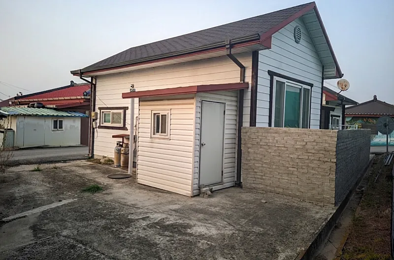Modest Country House for Sale in Sinam-myeon, Yesan County, Chungnam photo 3