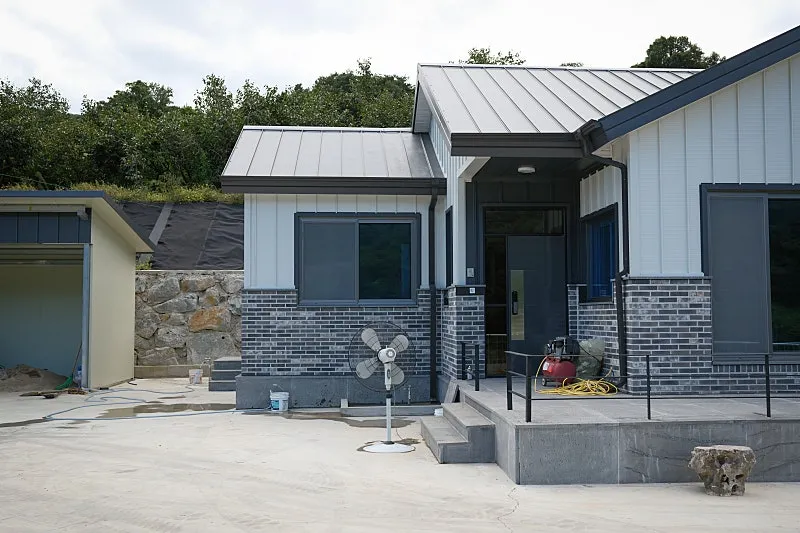 New Country House in Deokgok-myeon, Hapcheon: 215-Pyeong Lot and Adjacent 230-Pyeong Farmland photo 4