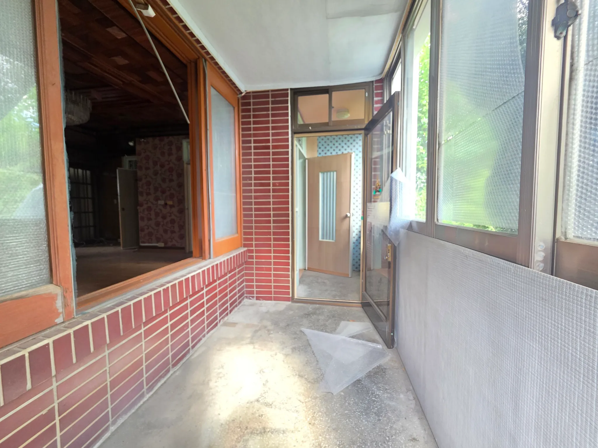 Property in a Prime Central Location in Jecheon City, for Sale at Land-Price Level photo 5