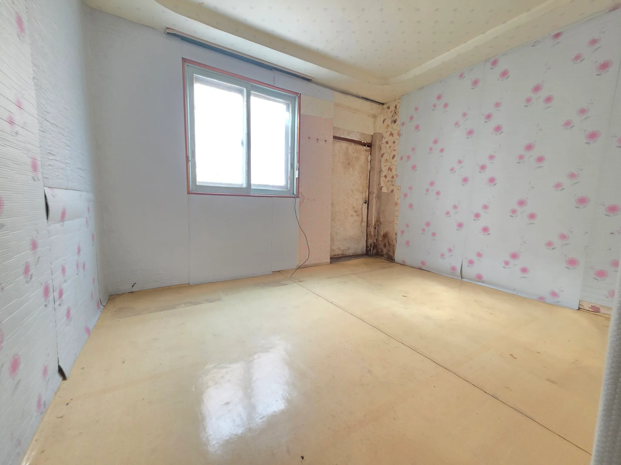 Property in a Prime Central Location in Jecheon City, for Sale at Land-Price Level photo 3