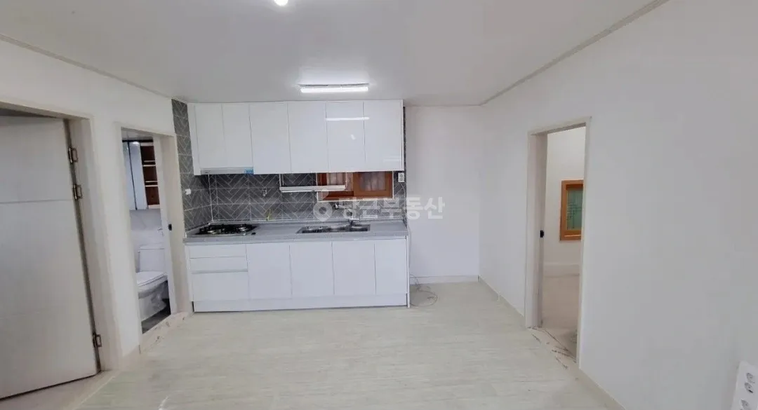 부산 중구 영주동 전원주택 매매, 바다와 북항 전망 사진 4